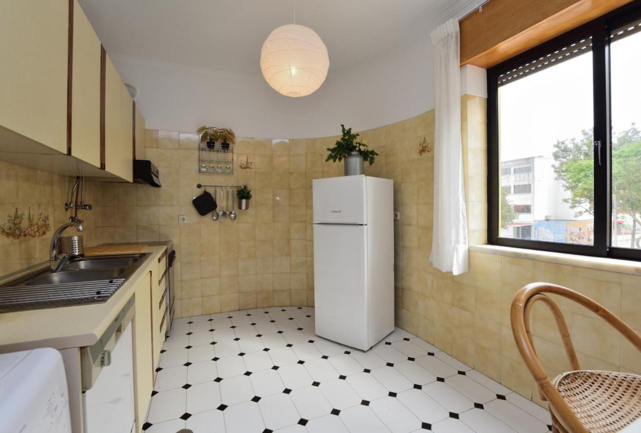 Palmeiras Beach Apartment Costa da Caparica Dış mekan fotoğraf